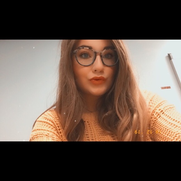 What’s up?! I’m Olivia 🤍 - Picture 5 of 6